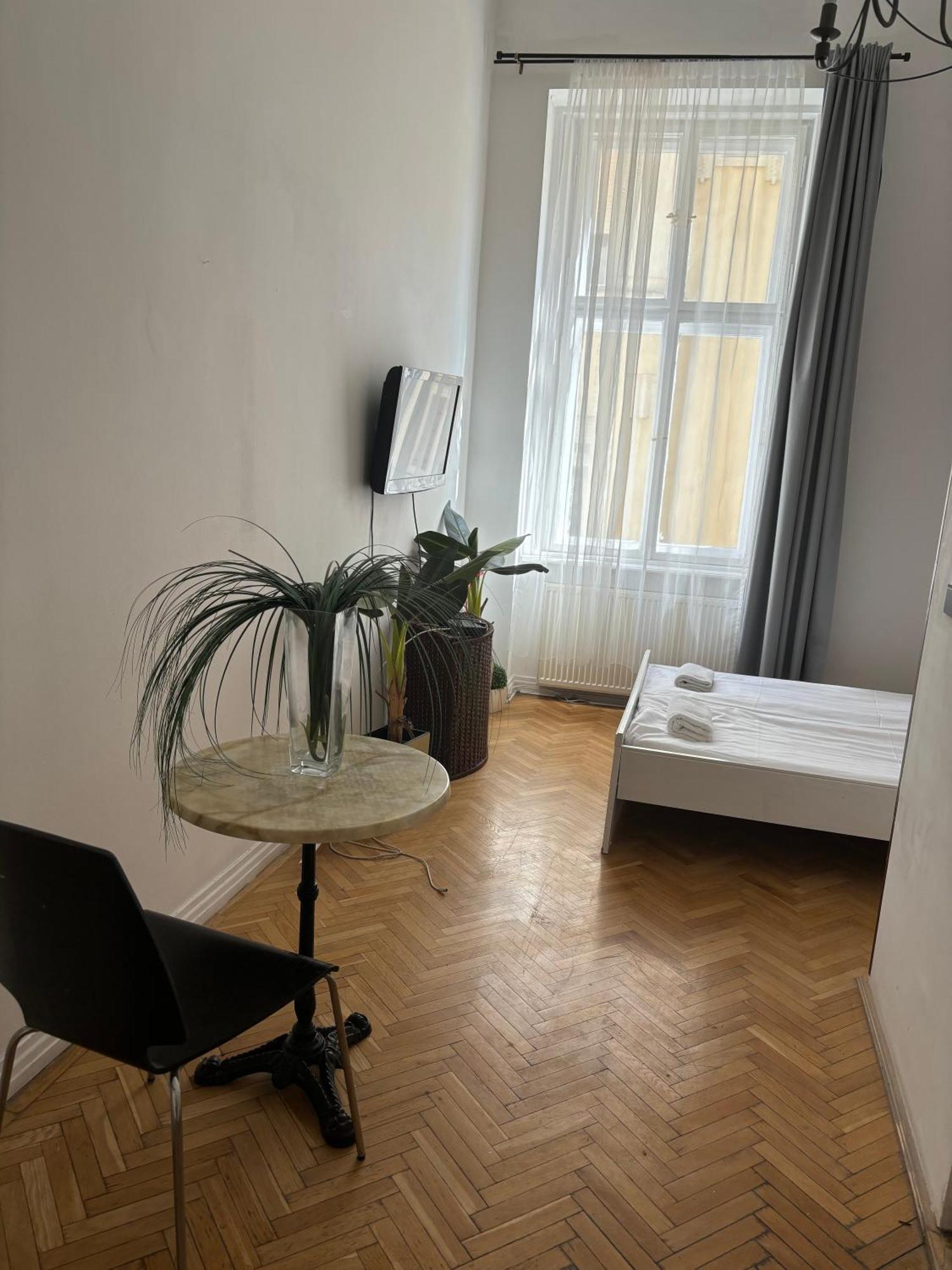 Homestay szállás Spring Roses Downtown Boutique 2 *